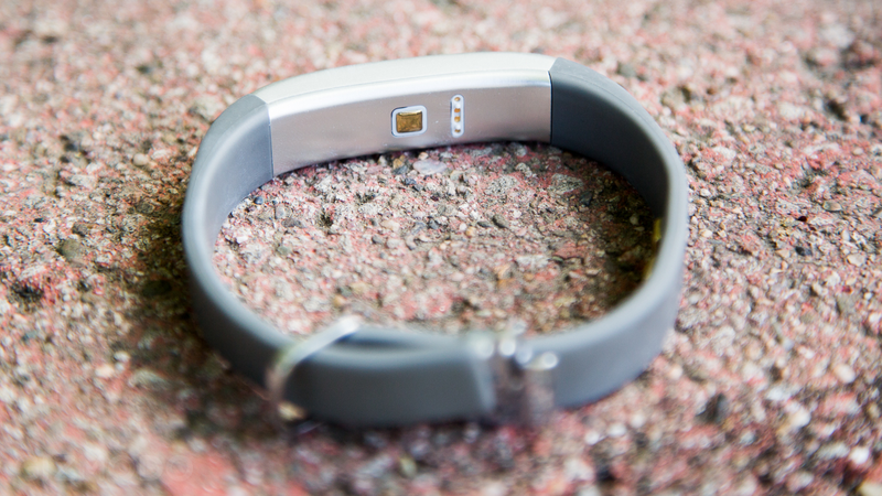 Illustration for article titled Jawbone UP3 Review: A Fitness Fiasco